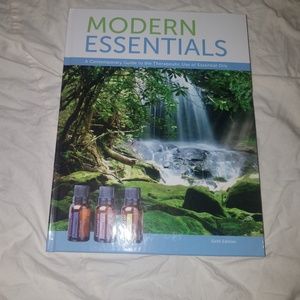 Modern Essentials hard cover book sixth edition